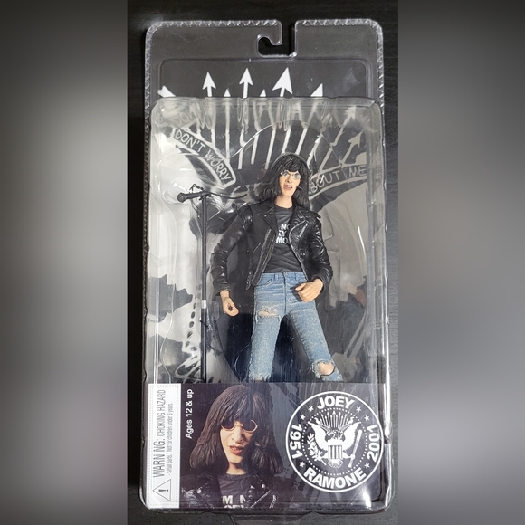 Neca Other - Joey Ramone action figure